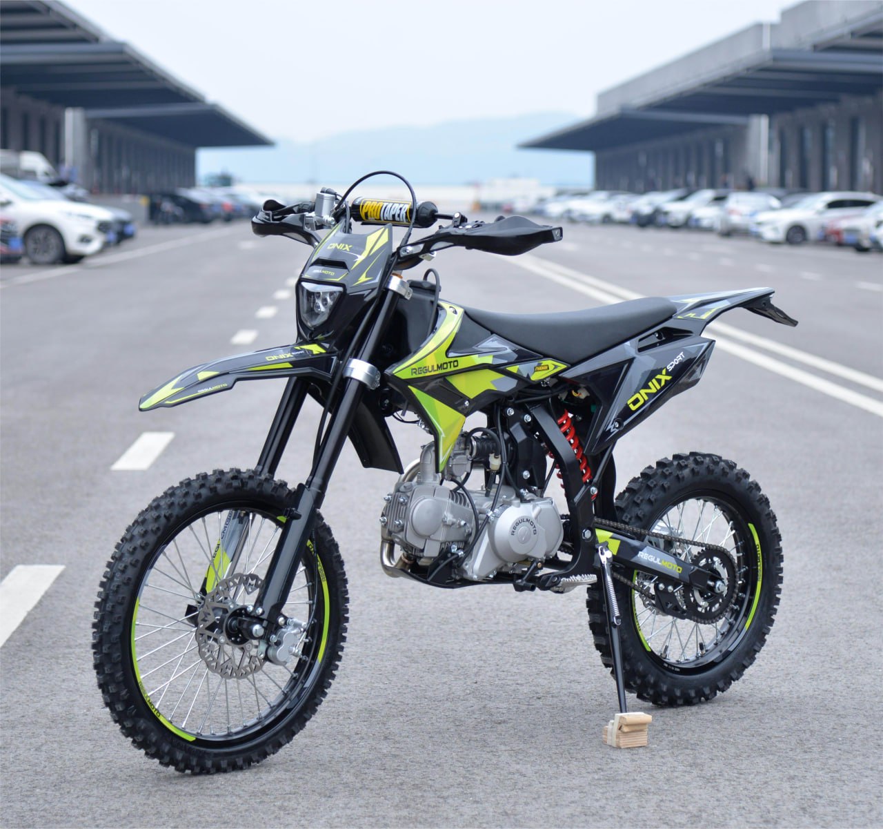 Питбайк Regulmoto ONIX SPORT (Черный/ зеленый, 204070-1) Питбайк Regulmoto ONIX SPORT (Черный/ зеленый, 204070-1)