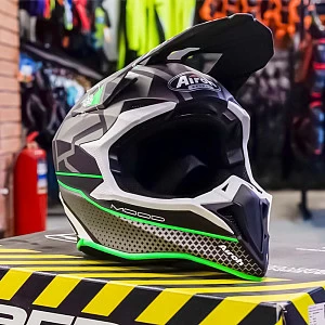 Внедорожный шлем Airoh Wraap Mood (черн/зел/бел, XS) Внедорожный шлем Airoh Wraap Mood (черн/зел/бел, XS)