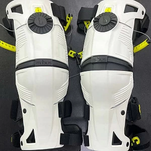 Защита колена MOBIUS X8 Защита колена MOBIUS X8