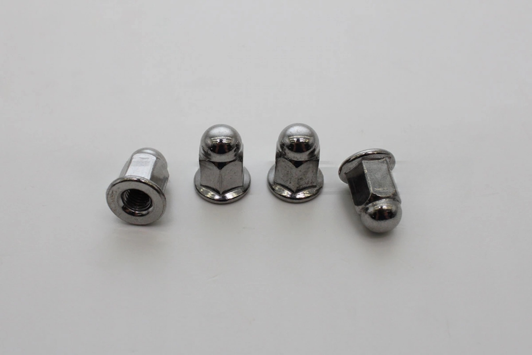 Гайка М 6 (закрытая, шпильки головки цилиндра Alfa/Delta) (упак/4шт)