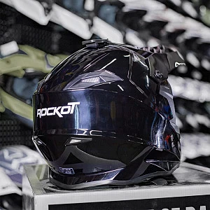 Шлем кроссовый ROCKOT RM-217 Dark GL (черн глянц, S) Шлем кроссовый ROCKOT RM-217 Dark GL (черн глянц, S)