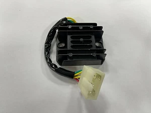 Реле регулятор напряжения 152QMI, 157QMJ 125/150cc (1 штекер узкий "мама" 5 контактов) Реле регулятор напряжения 152QMI, 157QMJ 125/150cc (1 штекер узкий "мама" 5 контактов)