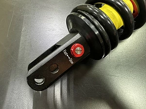 Амортизатор задний Sport 003 Pro, TE регулируемый, 2 отверстия Амортизатор задний Sport 003 Pro, TE регулируемый, 2 отверстия