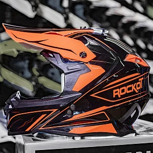 Шлем кроссовый ROCKOT RM-217 Kinetic GL (черн/оранж глянц, XXL) Шлем кроссовый ROCKOT RM-217 Kinetic GL (черн/оранж глянц, XXL)