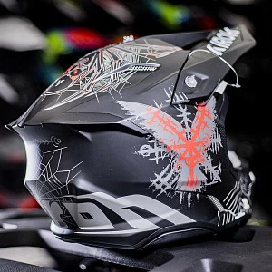 Внедорожный шлем Airoh Twist 3 Arcade Внедорожный шлем Airoh Twist 3 Arcade