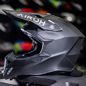 Внедорожный шлем Airoh Wraaap Color (черн мат, S) Внедорожный шлем Airoh Wraaap Color (черн мат, S)