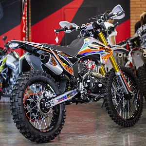 Мотоцикл PitonMoto MX2 Maverick (оранжевый/черный) Мотоцикл PitonMoto MX2 Maverick (оранжевый/черный)