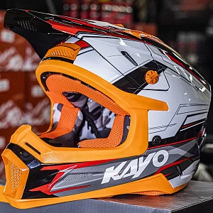 Шлем кроссовый ATAKI SC-18 KAYO (бел/сер/красн глянц, XL) Шлем кроссовый ATAKI SC-18 KAYO (бел/сер/красн глянц, XL)