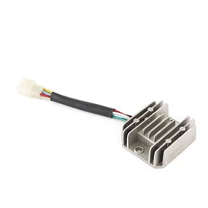 Стабилизатор напряжения кит. скутер (6 проводов) Стабилизатор напряжения кит. скутер (6 проводов)