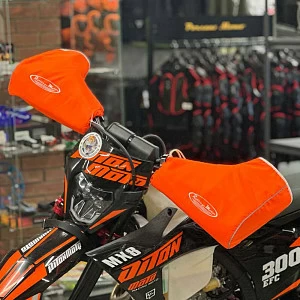 Муфты Rolling Moto на руль оранжевые, флисовые твердые Муфты Rolling Moto на руль оранжевые, флисовые твердые