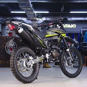 Мотоцикл Regulmoto TE (Tour Enduro) PR, 6 скоростей (Черный/ зеленый) Мотоцикл Regulmoto TE (Tour Enduro) PR, 6 скоростей (Черный/ зеленый)