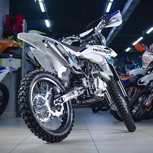 Мотоцикл эндуро ROCKOT R5 Cyclone (250сс, 169FMM, 21/18) Мотоцикл эндуро ROCKOT R5 Cyclone (250сс, 169FMM, 21/18)